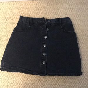 BRANDY MELVILLE BLACK JEAN SKIRT